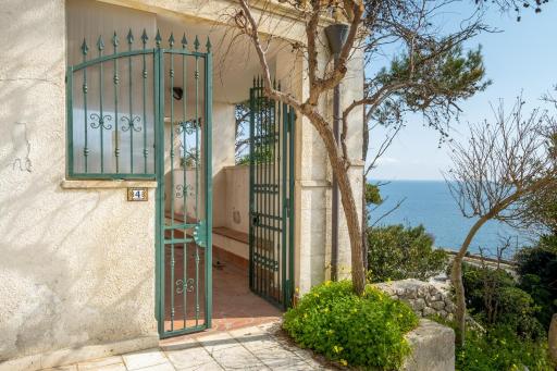 Rosa sea view in villa - Housity