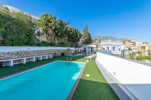 797 HOLIDAY RENTALS- VILLA PERTUCH- Increible villa con vista y piscina - Housity