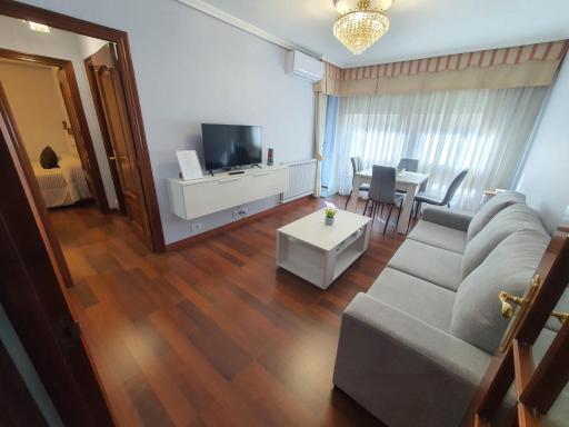 Apartamento Turístico Menéndez Pelayo -Vigo - Housity