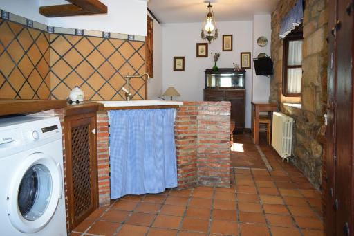 La Bodega de Casona de Linares - Housity