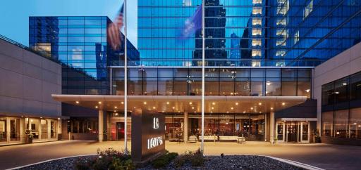 Loews Chicago Hotel - Housity