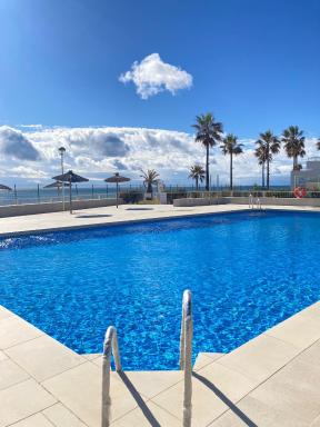 Casares del Mar Luxury Apartment - Hizvo