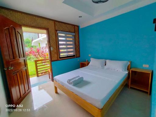 Hotel Oasis Port Barton - Housity