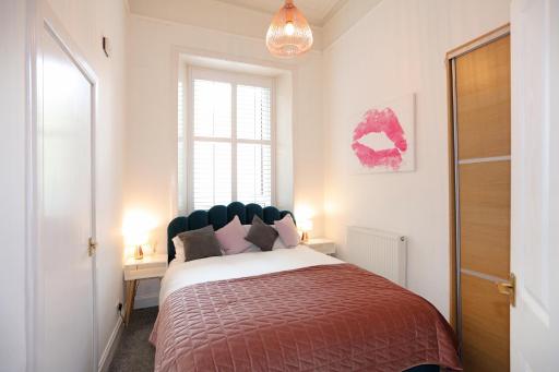 Dalmeny Street Apartment - Housity