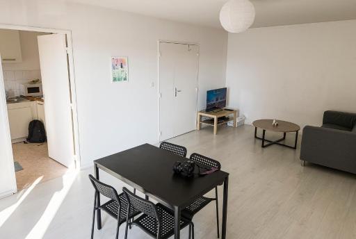 Appart 65 m² 10 minutes en bus au centre - Housity