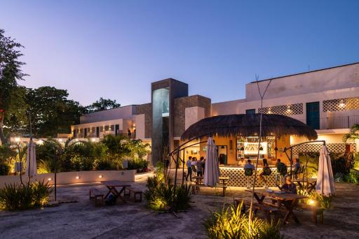 Waye Valladolid Centro - Sustainable, Authentic Experiences & Pet Friendly Boutique Hotel - Housity