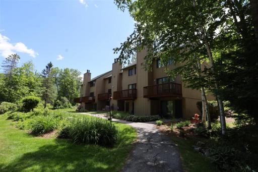 Waterville Valley Pet Friendly Vacation Condo close to Community Center! - Housity