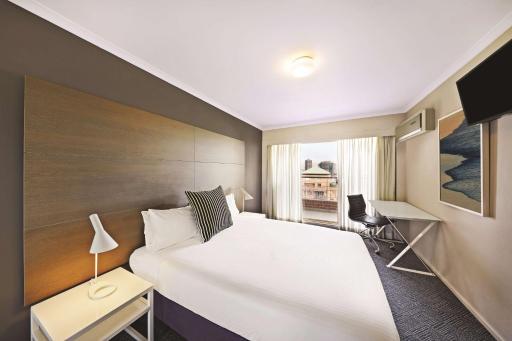Adina Apartment Hotel Sydney Surry Hills - Housity