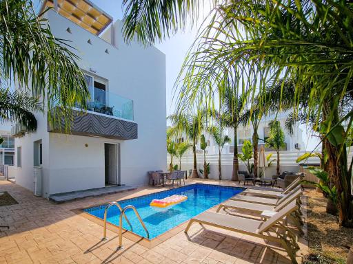 Villa Green garden - Housity