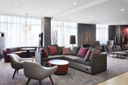 Courtyard by Marriott Newark Downtown - Housity