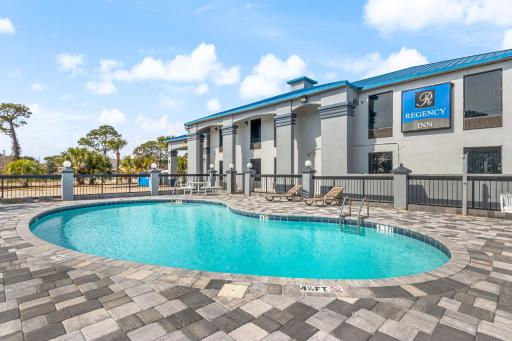 Regency Inn Near Boardwalk & Hurlburt Field - Housity