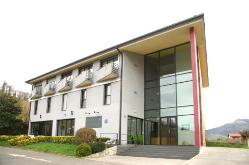 Hotel Txintxua - Housity