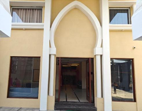 7 VACHAN LAWNS AND BANQUET - Housity