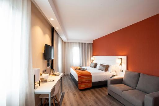 Catalonia Conde de Floridablanca - Housity