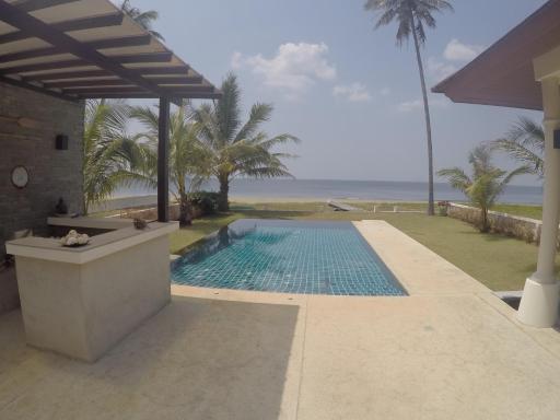 Driftwood Villa - Housity