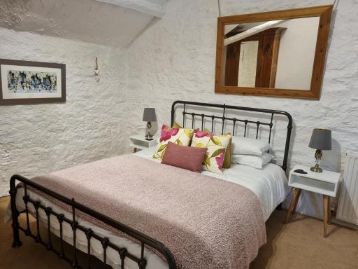 Mayrose Cottage, Charming Cornish Cottage for the perfect escape... - Housity