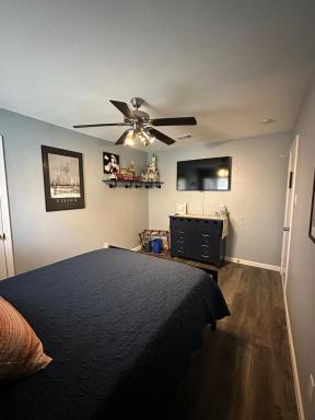 CASA ATX- Private room and Bathroom in Quiet Neighborhood - Housity