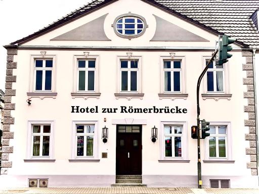 Hotel zur Römerbrücke - Housity