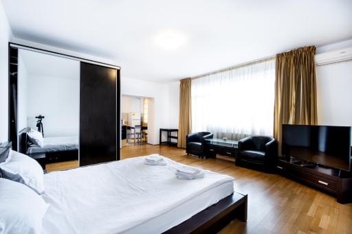 Studio Aviatiei - Housity