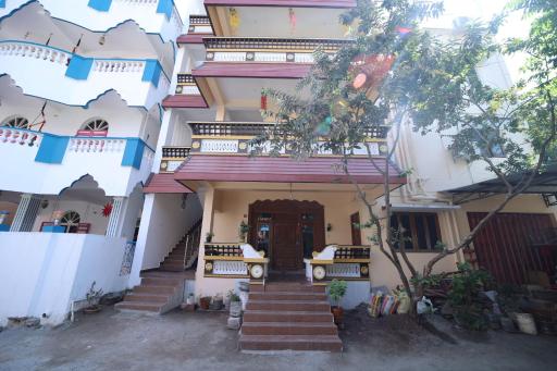 Le Pondy Home Stay - Housity