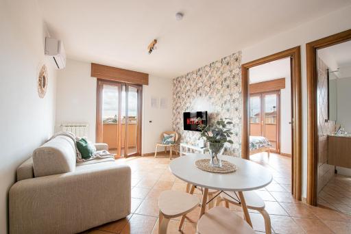 Centrale e Tranquillo - Vista Mare e Roma & APT - Housity