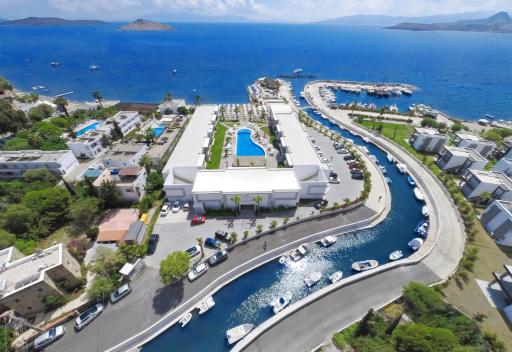 Lugga Boutique Hotel & Beach - Housity