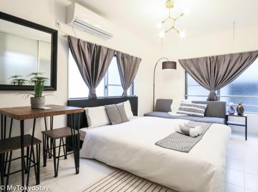 NEW! Studio Modern Unit in Shibuya Scramble! - Housity