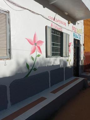 Rose guest house - Housity