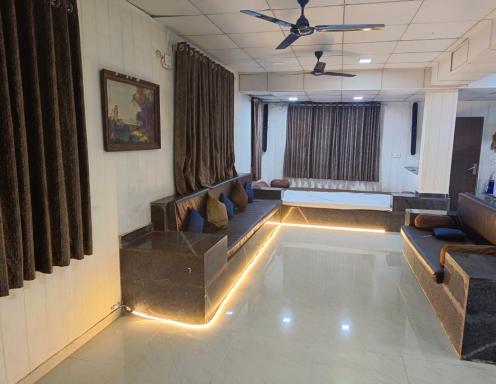 AARKA VILLA SAPUTARA - Housity