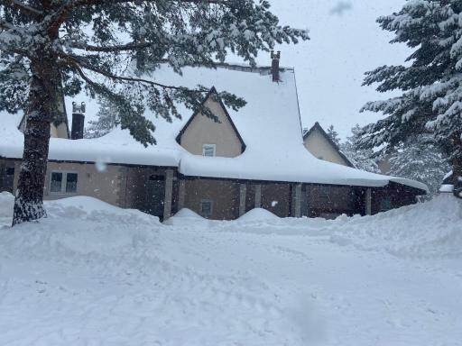 Lake House - Housity