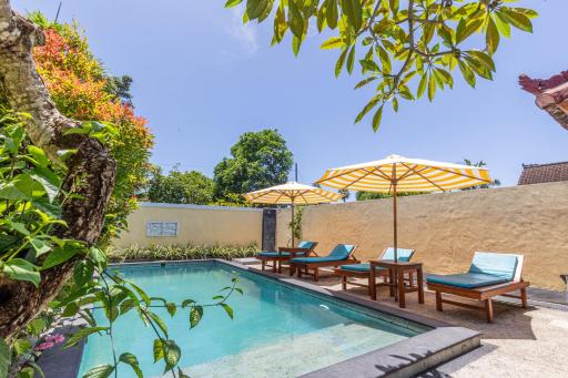 Surf Retreat Villa Sari Bali - Housity