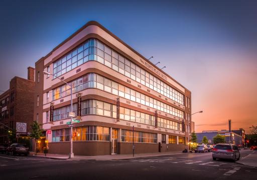 Pointe Plaza Hotel - Housity