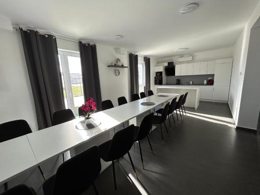 Laura Apartmanház - Housity