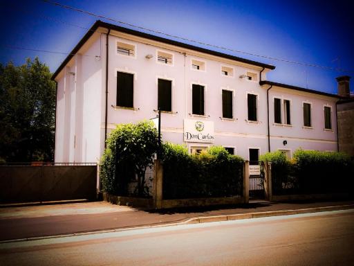 Bed & Breakfast Don Carlos - Housity