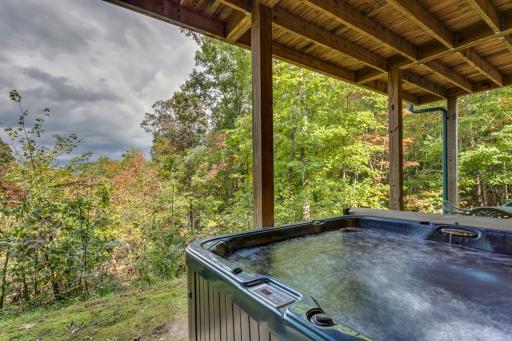 Treetops- Mtn View Cabin Near Ocoee River - Housity