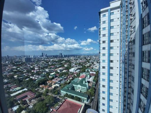 Condo Studio Luxe in Princeton Residences - Housity