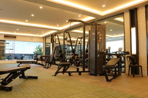 Rizal Park Hotel - Housity