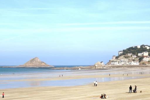 Les Bains Studio Vue Mer - Housity