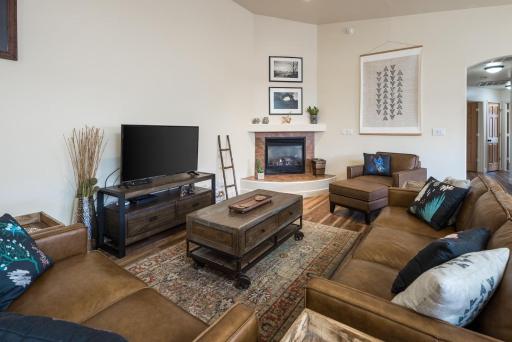 Cottonwoods 419 - Housity