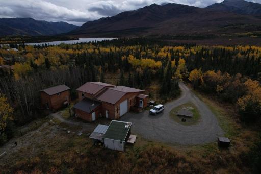Denali Park View House - Housity