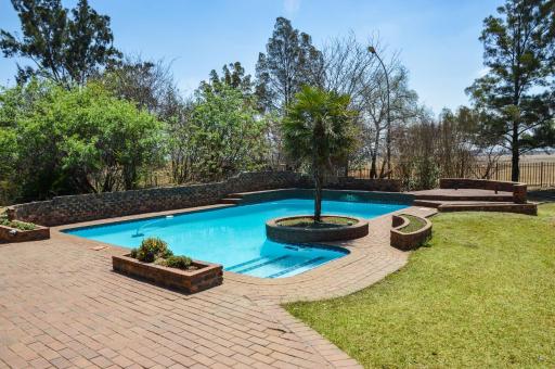 Exhale Country Guest House B & B - Housity