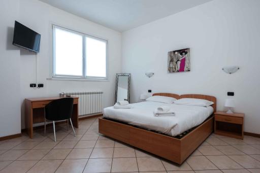Wayco Rooms - Housity