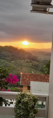 Casa Vista do Vale próxima ao Vale dos Vinhedos - Housity