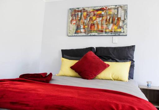 4 on Verbena - Housity