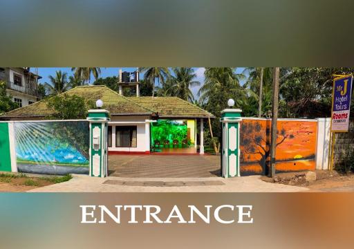 MR J HOTEL & TOURS - Housity