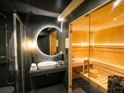 Projekt ŚWIT - domki z prywatną jacuzzi i sauną - Housity