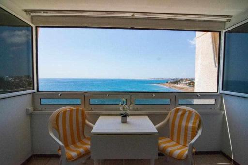 Ocean Front Apartment - Hizvo