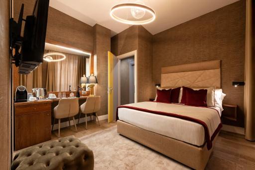 Royal Rooms Corso - Housity