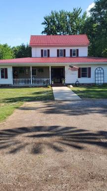 The FarmHouse Inn Guest House - Hizvo