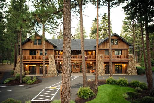 FivePine Lodge - Housity